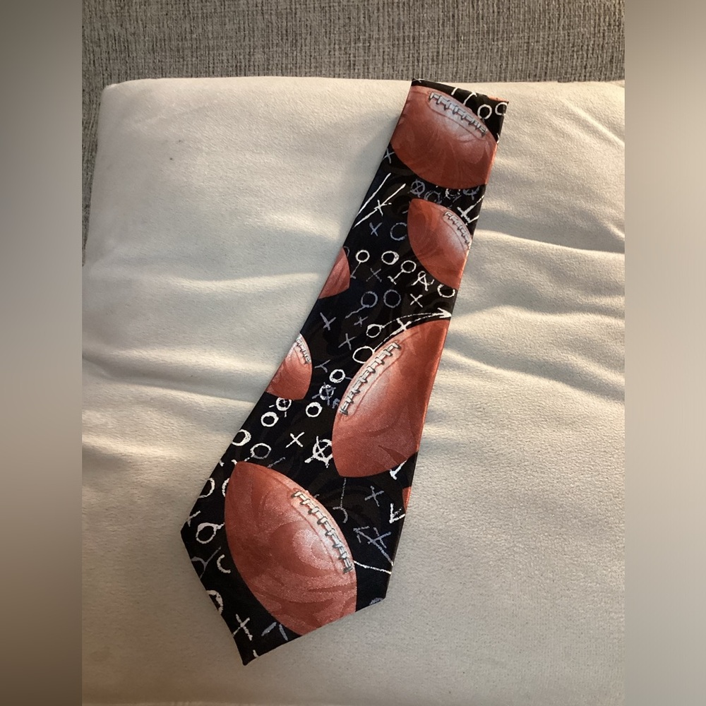 Steven Harris Football Tie